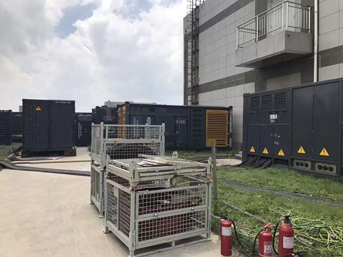 东明除了定期检查，还有哪些方法可以及时发现接触式转速表探头的磨损？